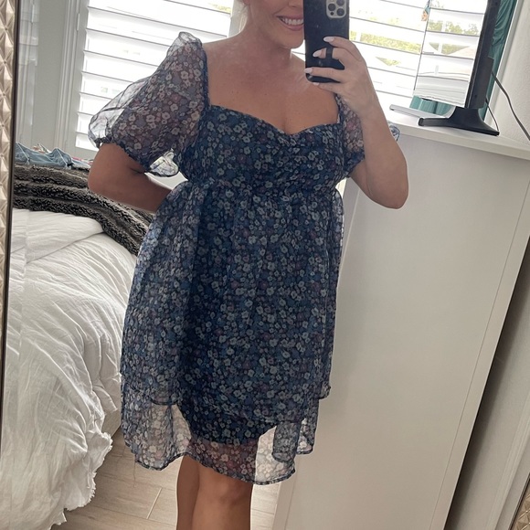 The Frolic Plus puff sleeve organza mini dress in bloom floral - Picture 4 of 14